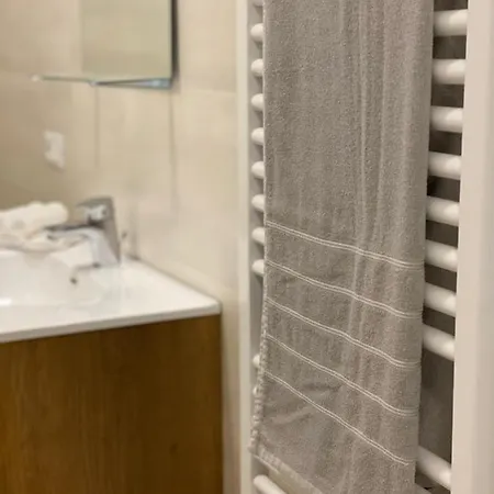 Semesterbostad Casa Emali *