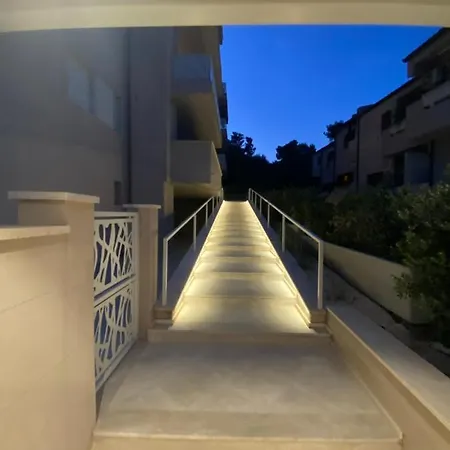 Casa Emali *