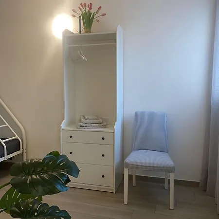 Semesterbostad Casa Emali *