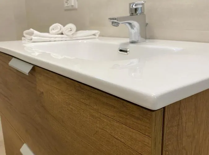 Semesterbostad Casa Emali *